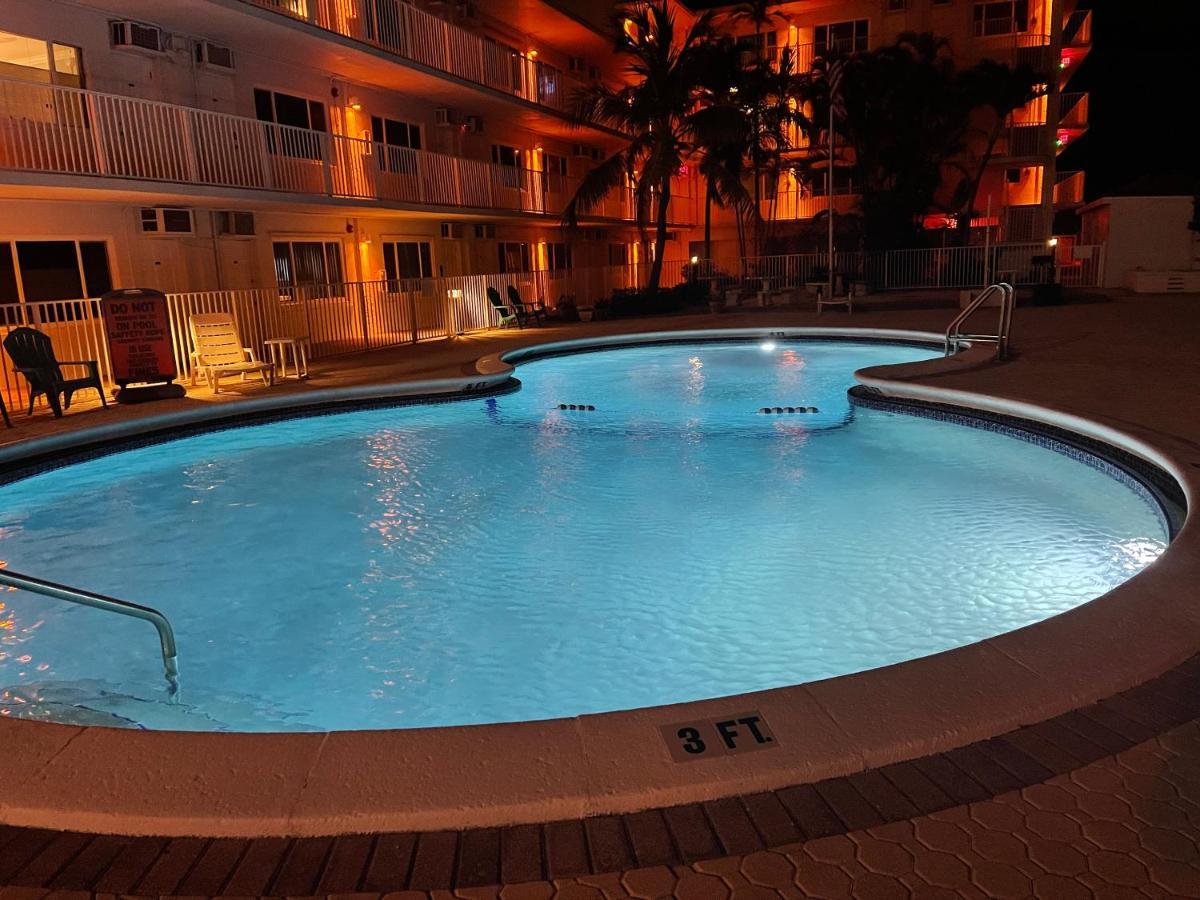 Studio Bts - Lauderdale-By-The-Sea Pompano Beach Exterior photo